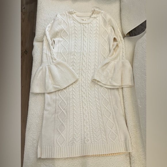 Eliza J Cream Cable Knit Sweater Dress with Bell Sleeves - Size Small - Picture 8 of 10